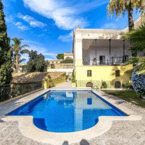 Villa en el Penedés